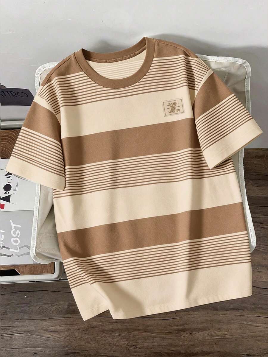 Manfinity Joysei Áo thun nam tay ngắn cổ tròn in họa tiết sọc, kiểu dáng thường ngày. - Màu Khaki - Xem 1