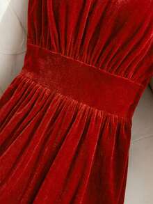 Franclia New Spring/Autumn High-End Embroidered Spaghetti Strap Slimming A-Line Velvet Glossy Women's Dress, Elegant, Suitable For Spring And Summer Outings, Vacations, Casual Wear, Y2K Style, Graduation Season, Fashionable Outfit, Versatile, Commute, Sexy, Women's Red Dress, Embroidered, Women's Spring/Summer DressGraduation Season Attire, Fashionable Casual Commuter Wear, Business Office Wear, Versatile And Stylish Everyday Casual Wear, Urban Teacher's Professional Attire - Red - View 5