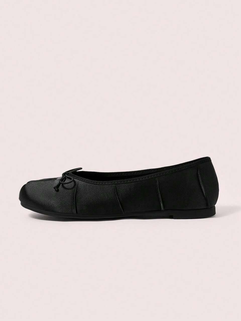 CUCCOO DOLLMOD Women's Black Satin Pleated Round Toe Split Toe Flats Classic Vintage Japanese Casual Cute Vacation Commute Shoes