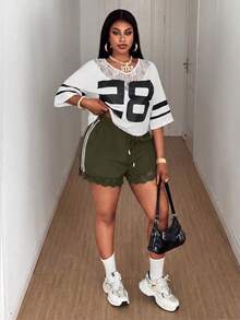 Maweii Plus Size Women Side Stripe Loose Lace Bow Shorts - Army Green - View 2