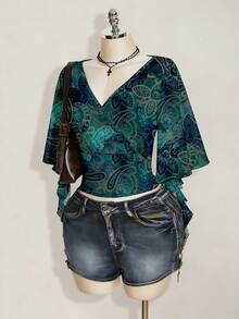 SHEIN ICON Áo thun nữ cỡ lớn màu xanh dương, họa tiết hoa retro, phong cách thường ngày, thích hợp cho thời trang đường phố và lễ hội âm nhạc. - Nhiều màu - Xem 6