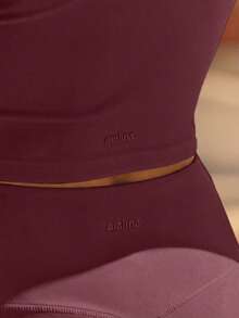 Aralina 休闲V领吊带运动上衣 - 紫色 - 查看 9