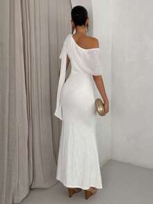 Glamine 女士性感度假、派对和约会长款单肩鱼尾荷叶边连衣裙 - 杏色 - 查看 2