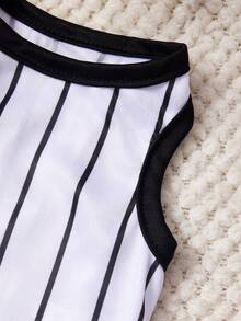 一件白色兔子领结印花宠物背心，黑白竖条纹，休闲风格，柔软透气，防掉毛宠物服装 - 彩色 - 查看 2