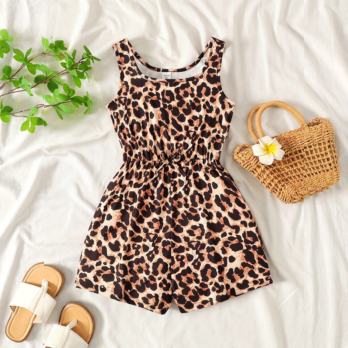 Mono de punto estampado de leopardo suave para niñas preadolescentes, con cintura ceñida y estilo casual suelto, versátil para salidas y vacaciones