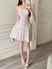 SHEIN K-Vae Áo croptop dáng chữ A cổ vuông thắt nơ họa tiết hoa nhí - Hồng - Xem 6