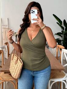EMERY ROSE Plus Size Women V-Neck Criss-Cross Button Decor Textured Fabric Tank Top - Green - View 5