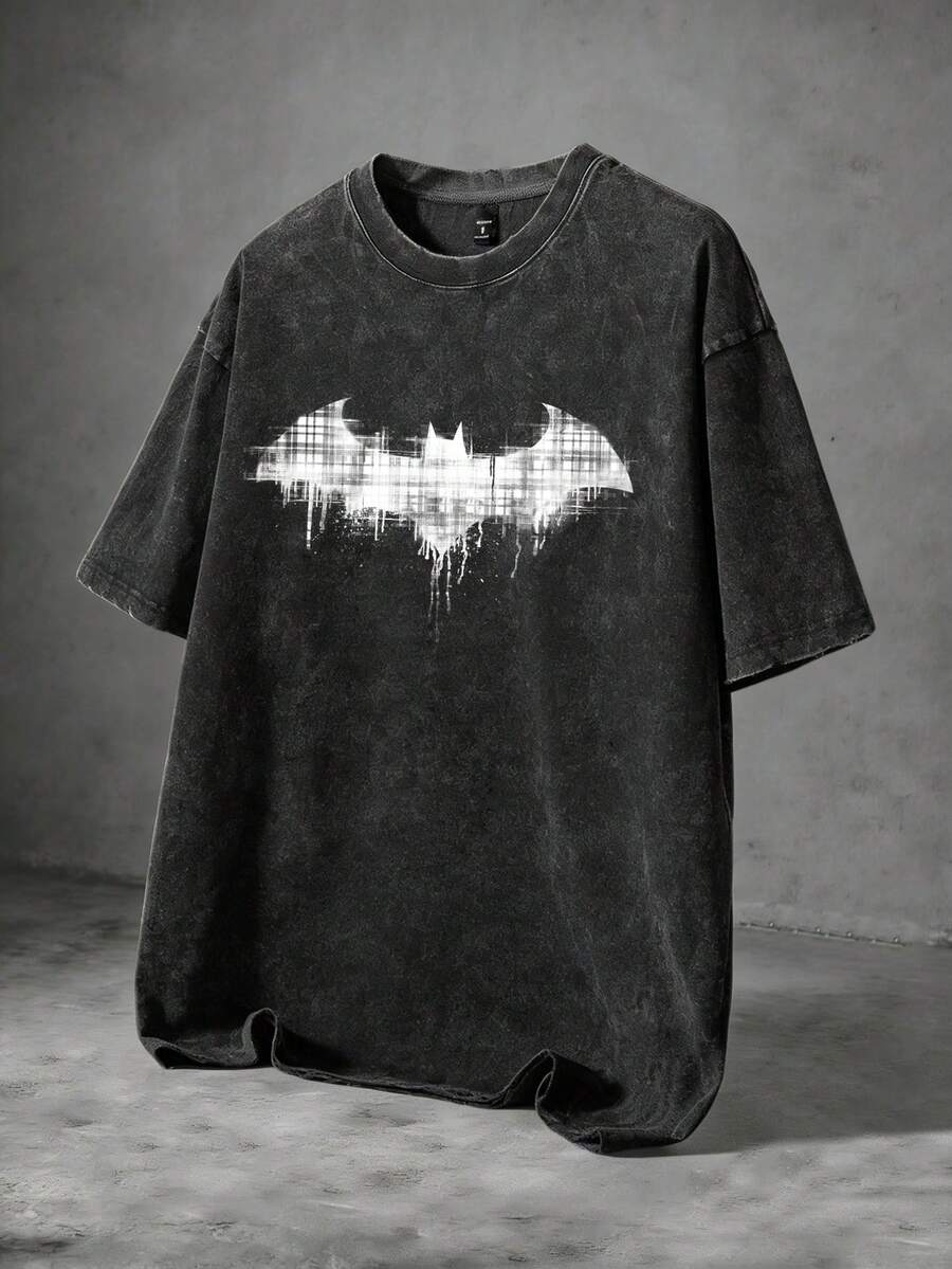 BATMAN X SHEIN Manfinity EMRG Áo thun nam tay ngắn, vai rớt, in hình dơi, kiểu dáng bạc màu - màu đen - Xem 1