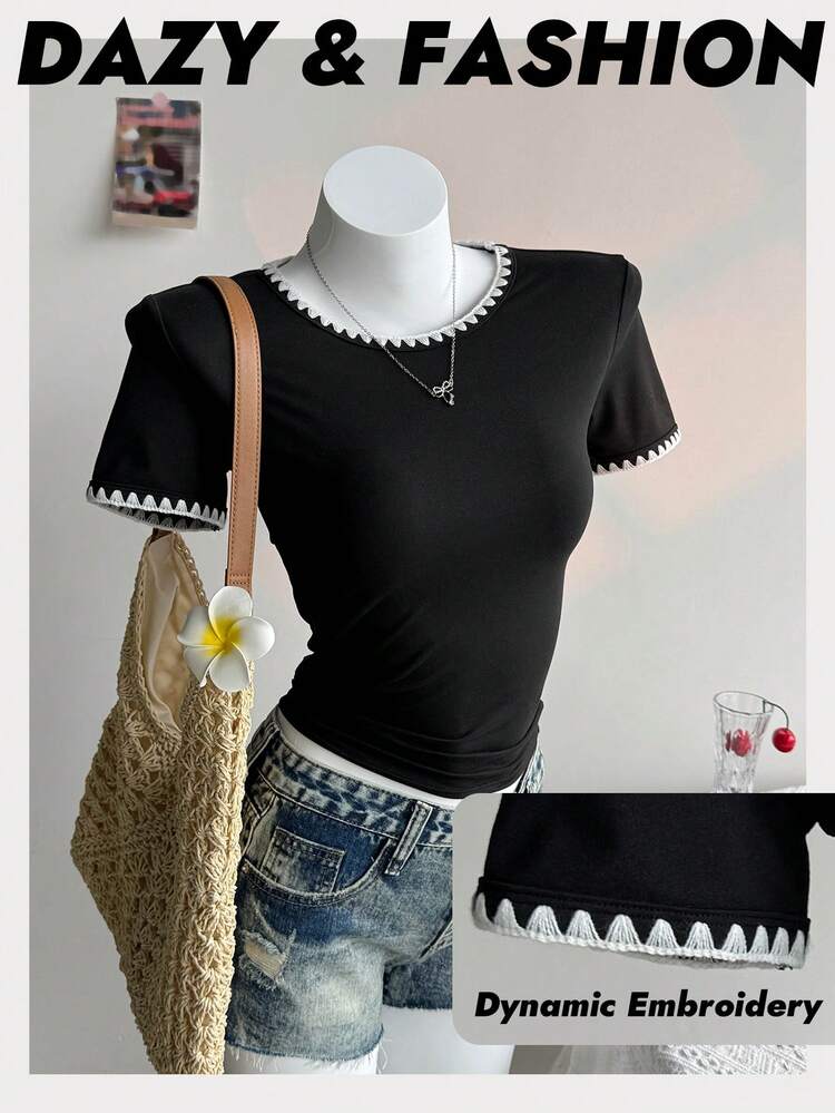 Women's Sexy Black Embroidered Round Neck Short Sleeve Fitted Casual Street Style T-Shirt