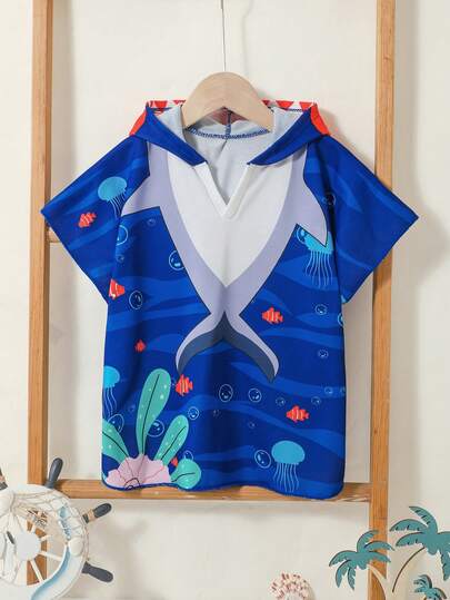SHEIN Áo khoác ngoài đồ bơi ngắn tay có mũ in hình cá mập dễ thương cho bé trai.