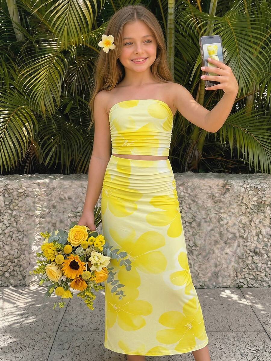 SHEIN Bộ đồ bé gái tuổi teen, dáng ôm, thoải mái, kiểu dáng thường ngày, họa tiết hoa màu vàng, gồm áo hai dây và chân váy ngắn. - Màu vàng - Xem 1