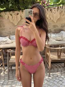 Swim Mod 两件套女士夏季沙滩派对度假红白条纹针织提花比基尼套装，可拆卸胸垫，可爱荷叶边后背绑带设计，钢圈聚拢分体式泳衣搭配短裤，70年代复古风，甜美红色格子荷叶边比基尼泳衣套装，适合夏季沙滩度假 - 彩色 - 查看 9