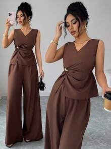 SHEIN Elenzya Bộ đồ công sở thanh lịch dành cho nữ, gồm áo vest không tay cổ chữ V màu cà phê, thiết kế khóa xoắn, xẻ tà dáng chữ A và quần ống rộng cạp chun, kiểu dáng hai mảnh đa năng. - Cà phê nâu - Xem 1