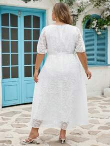 SHEIN CURVE+ Đầm ren tay ngắn cổ chữ V cỡ lớn, đầm trang trọng màu trắng, đầm thanh lịch dành cho nữ dự lễ tốt nghiệp, dự đám cưới, mùa xuân & hè, ngày lễ, phù dâu, mẹ của người tốt nghiệp, dịp trang trọng, đầm trắng thanh lịch, trang phục cưới, đầm trắng đi nhà thờ, trang phục dự đám cưới, đầm dự tiệc cô dâu, đầm trắng, đầm trắng dự tiệc cô dâu, đầm trắng thanh lịch dành cho nữ. - trắng - Xem 2