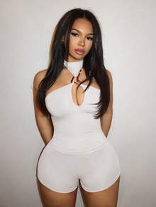Slaydiva New Sexy Backless Metal Decor Hollow Out Crop Top + Tight Shorts 2 Pieces Set, Versatile For Outing, Valentine's Day, Christmas, Red - B - White - View 3