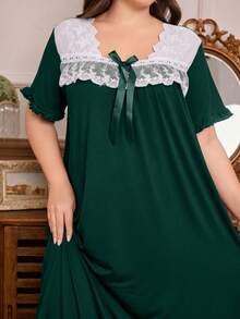 Trezura Robe midi confortable et décontractée de style rétro romantique de palais français, en tissu tricoté doux avec patchwork en dentelle blanche et nœud papillon vert foncé pour femmes grandes tailles - Vert sapin - Voir 4