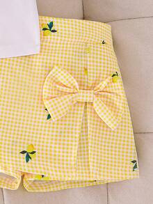 Elladie kids Bộ đồ thường ngày 2 món cho bé gái: Áo cổ tròn ôm dáng mềm mại, dáng suông, phối vàng và trắng kẻ caro, tay bồng, nơ, gồm áo vàng chanh và quần kẻ caro có nơ. - Màu vàng - Xem 3
