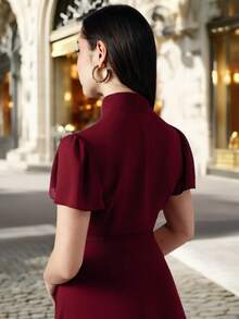 OverBlushhh Áo kiểu nữ màu đỏ tía bằng vải chiffon, cổ cao, tay bồng, thanh lịch. - Màu Đỏ Sâu - Xem 3