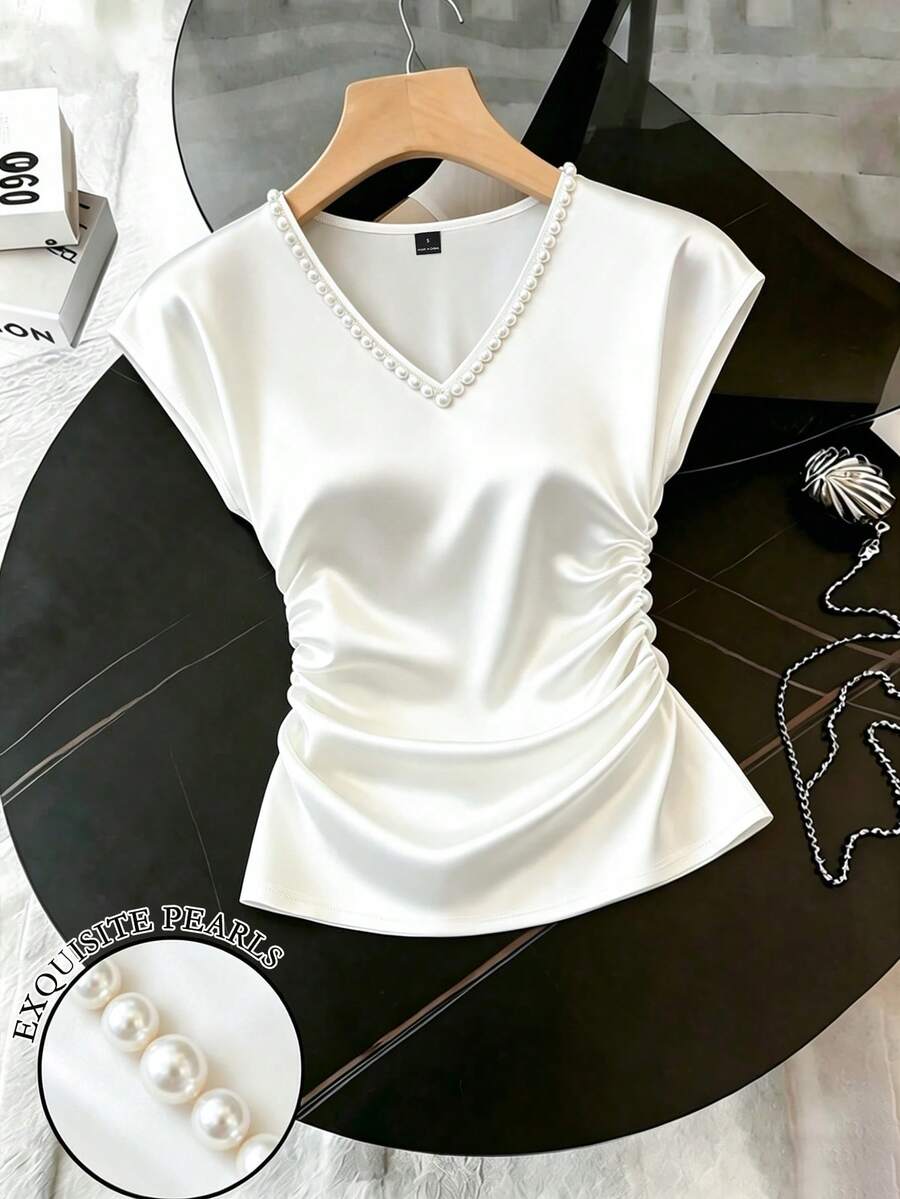 GlowEve Blusa de mujer de cuello redondo elegante y lujosa con mangas de capa y cuentas, diseño fruncido en la cintura para estilizar, camiseta casual de verano para vacaciones - Blanco - Ver 1