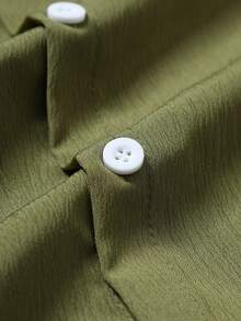 Manfinity Homme Camisa casual de manga corta con cuello alto, botones delanteros y unicolor, para verano - Verde militar - Ver 4