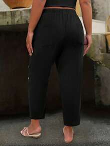 SHEIN LUNE CURVE Pantalones casuales de lino con abertura lateral y decoración de botones de coco para mujer de talla grande - Negro - Ver 2
