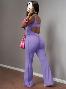 Slaydiva Bộ jumpsuit nữ dáng ôm màu tím đỏ cổ chữ U khoét eo dài xòe, phong cách thể thao năng động, thường ngày, phù hợp cho mặc hàng ngày, lễ hội âm nhạc, lễ hội hóa trang, câu lạc bộ gợi cảm, hẹn hò, tiệc tùng, mua sắm, trà chiều, du lịch, trang phục sân bay, trang phục ăn sáng muộn, câu lạc bộ đêm và mùa tựu trường. - Màu tím - Xem 2