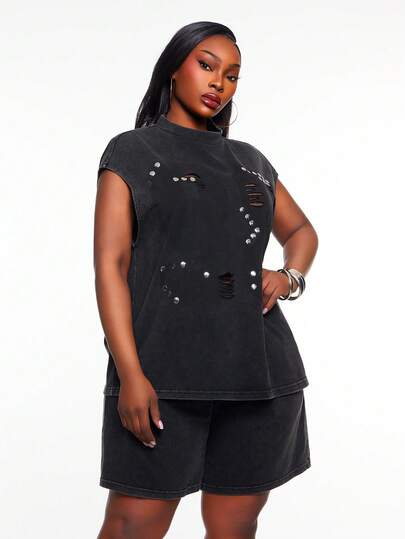 SHEIN SXY Plus Size Women Distressed Design Batwing Top And Shorts Casual 2 Pieces Set