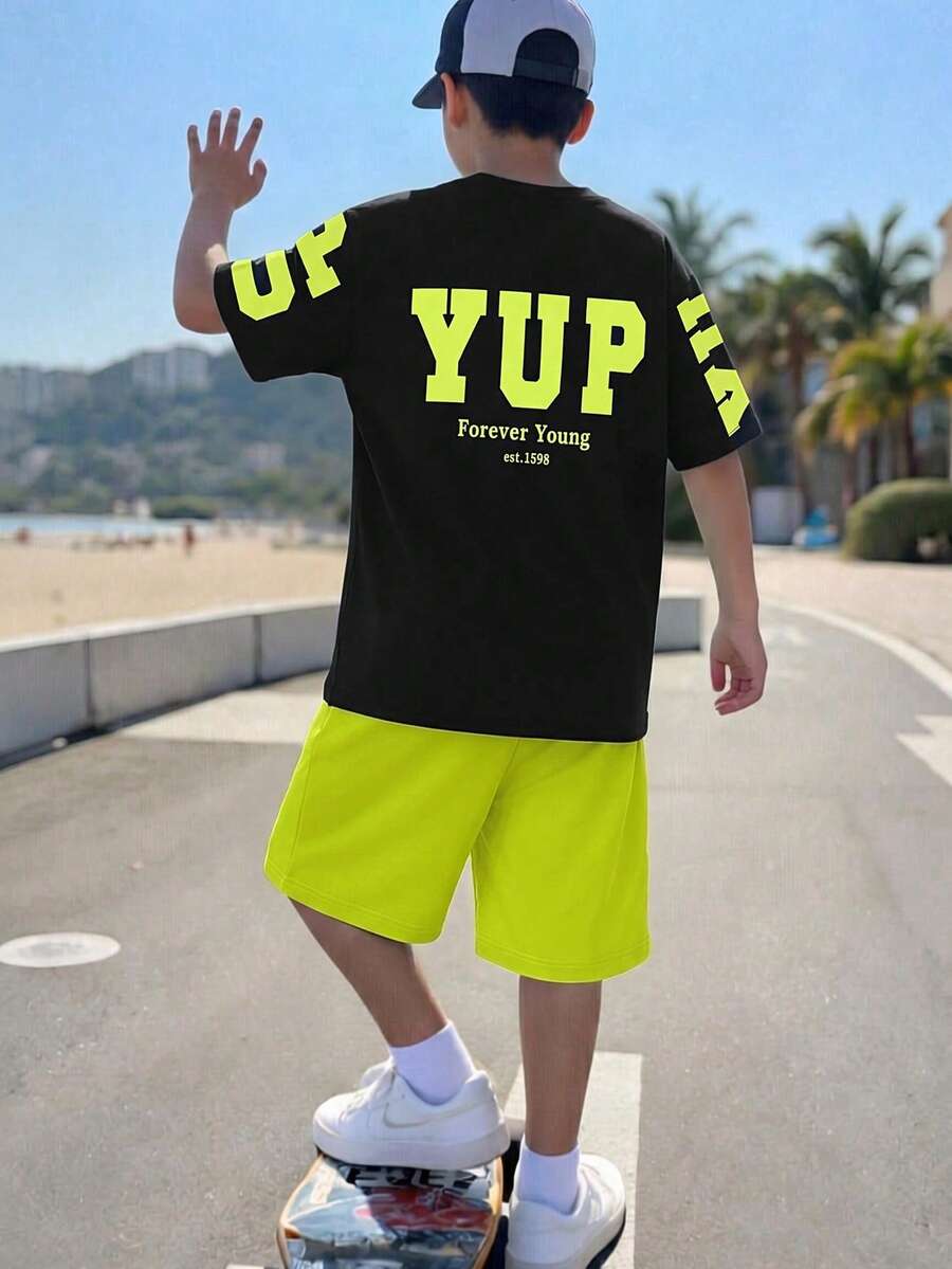 SHEIN Coolqubz 2件套青少年男童夏季休闲户外字母印花圆领短袖T恤和运动跑步短裤 - 綠色 - 查看 1
