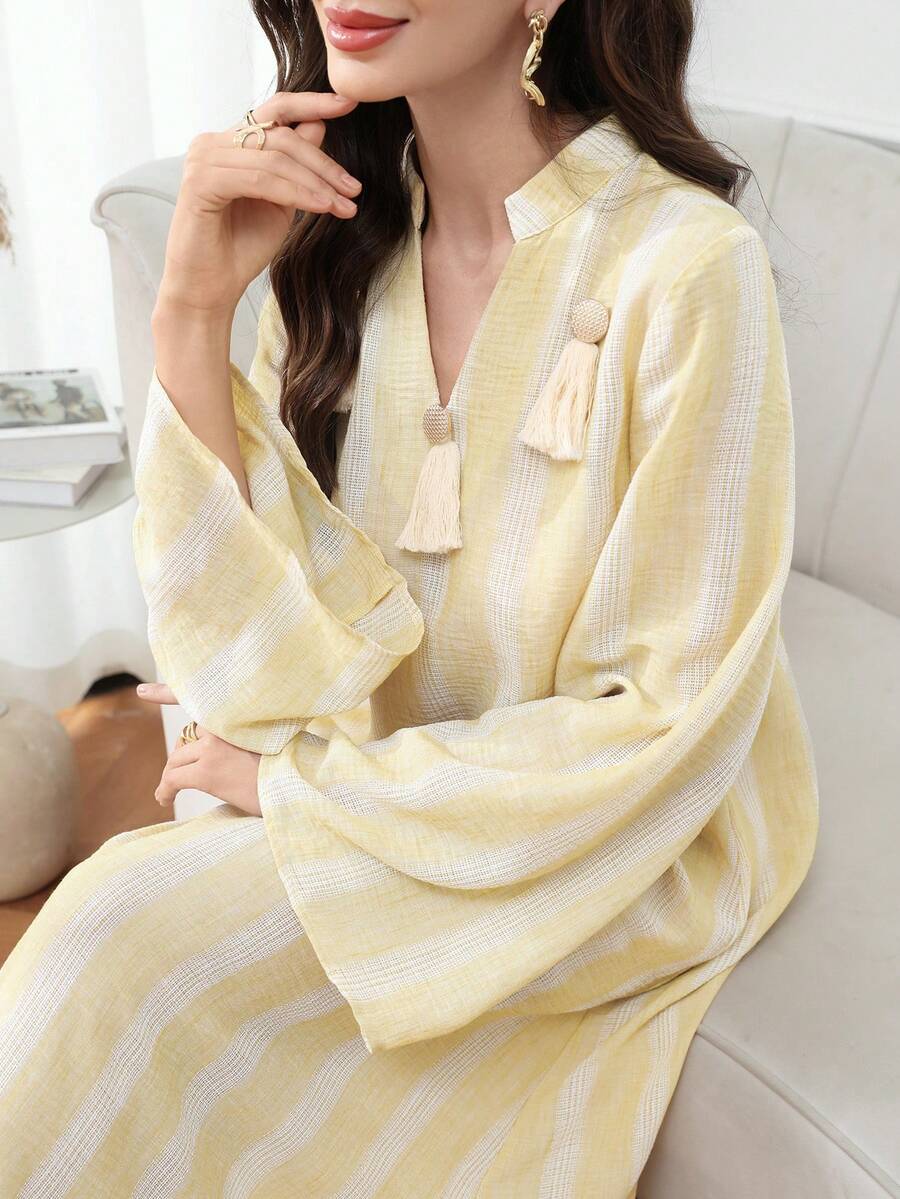 Al Najma Abaya tradicional árabe de manga larga, diseño con flecos y rayas para mujer - Amarillo - Ver 1