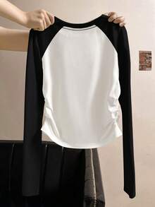 Airaco Women's Bow Print Contrast Color Raglan Sleeve Casual T-Shirt - Black and White - View 2