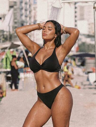 Swim SXY Plus Size Women's Solid Color Twist Front Deep V-Neck Bikini Top, Minimalist Style With Gathering Design, Adjustable Metal Buckle Shoulder Straps, Suitable For Beach Vacation