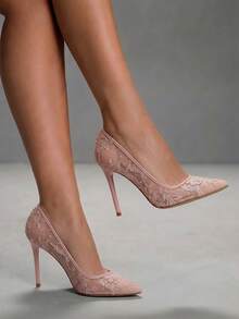 Pink embroidery thread