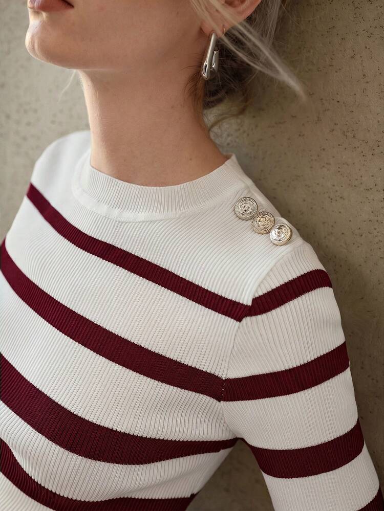 STRIPED PATTERN BUTTON DETAIL SLIM FIT KNIT TOP