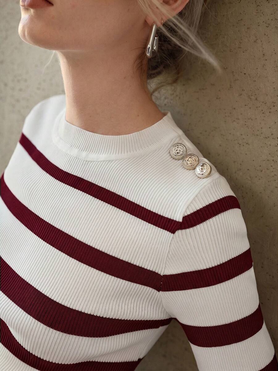 MOTF PREMIUM STRIPED PATTERN BUTTON DETAIL SLIM FIT KNIT TOP - Burgundy - View 2