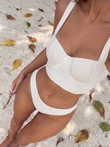 褶邊提臀比基尼泳裝上衣 - 白色 - 查看 1