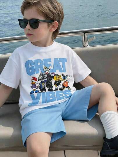 SHEIN Bộ 2 món cho bé trai tuổi teen, áo thun trắng tay ngắn cổ tròn dáng rộng in hình động vật hoạt hình và quần short xanh dương, kiểu dáng Y2K, SS26, thích hợp cho mùa xuân/hè, đi chơi, ngày Valentine, hẹn hò, du lịch, nghỉ lễ, họp mặt gia đình, tựu trường, đám cưới, tiệc tùng, thể thao, sinh nhật.