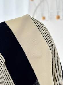 SHEIN 儿童男童条纹卡通熊图案polo衫和条纹短裤套装（2件），休闲舒适，百搭，适合日常穿着、外出、户外活动、度假、海滩度假、夏季、春季和夏季。 - 黑與白 - 查看 7