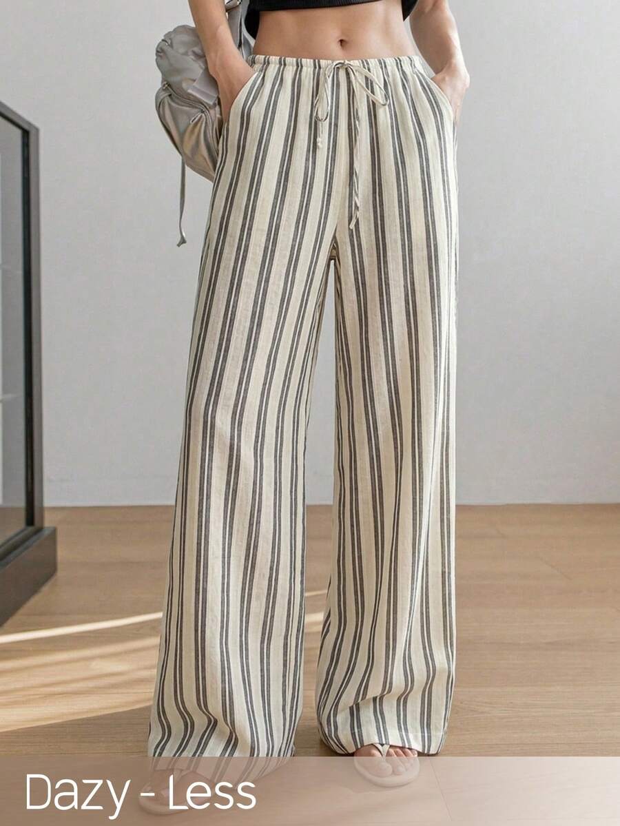 Dazy-Less Pantalones casuales de mujer con cintura con cordón y rayas de verano - Blanco y Negro - Ver 1