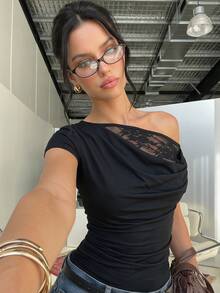 Poéselle 女士纯色蕾丝拼接不对称肩部连体衣 - 黑色 - 查看 3