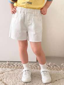 Dazy Kids Young Girl Pocketed Frayed Hem Casual Versatile Denim Shorts - White - View 2