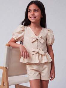 Maija Kids Maija Kids 两件套少女休闲优雅度假宽松可爱镂空刺绣杏色圆领泡泡袖荷叶边蝴蝶结衬衫短裤套装，适合日常穿着、返校、郊游、聚会、节日、春夏穿着。 - 杏色 - 查看 7