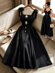 SHEIN Elenzya Vestido de verano negro sólido con hebilla de metal elegante para mujer - Negro - Ver 5
