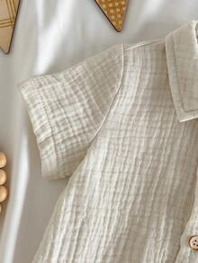 Newborn Baby Girl Solid Color Lapel Short Sleeve Cardigan Shirt And Elastic Waist Shorts 2-Piece Set - Multicolor - View 6