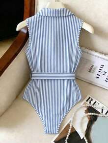 SHEIN Franclia Áo liền thân nữ kiểu Pháp thanh lịch, dệt kim kẻ sọc, cổ polo, thiết kế cài nút và thắt nơ, thích hợp cho mùa hè đi biển, kỳ nghỉ và mặc thường ngày. - Xanh và trắng - Xem 3