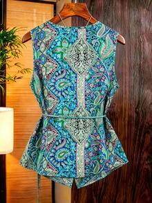 SHEIN LUNE CURVE 大码女式复古彩色腰果花V领交叉系带无袖修身衬衫，时尚休闲背心，适合工作、度假、约会等场合，百搭夏季新品 - 藍色 - 查看 2