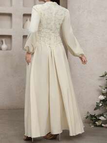 Modelyn Đầm midi cỡ lớn thanh lịch đính sequin thêu họa tiết, thắt eo - Màu be - Xem 4