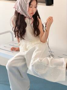 DAZY 少女宽松休闲牛仔裤，带贴布装饰口袋 - 白色 - 查看 4