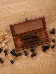Zazumi 1 Set de Kit de Sellos de Alfabeto de Madera, Estilo Vintage de Compuesto de Madera con Letras y Números, Excelente para Scrapbooking, Diarios y Proyectos Artísticos, Empaquetado en una Práctica Caja de Madera - Multicolor - Ver 7