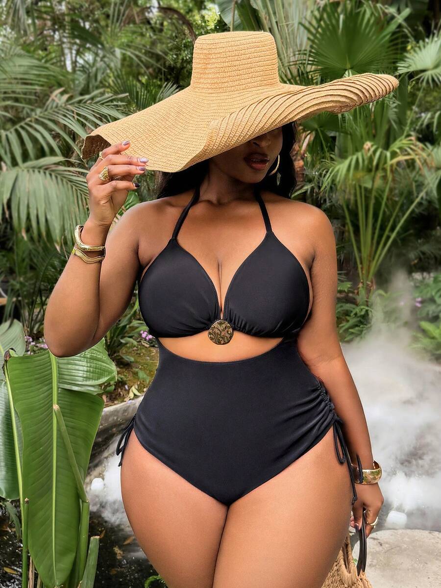 SHEIN Swim Curve 2026新款加大码女式沙滩度假纯色挂脖系带三角罩杯上衣裤子侧系带连体泳衣 - 黑色 - 查看 1