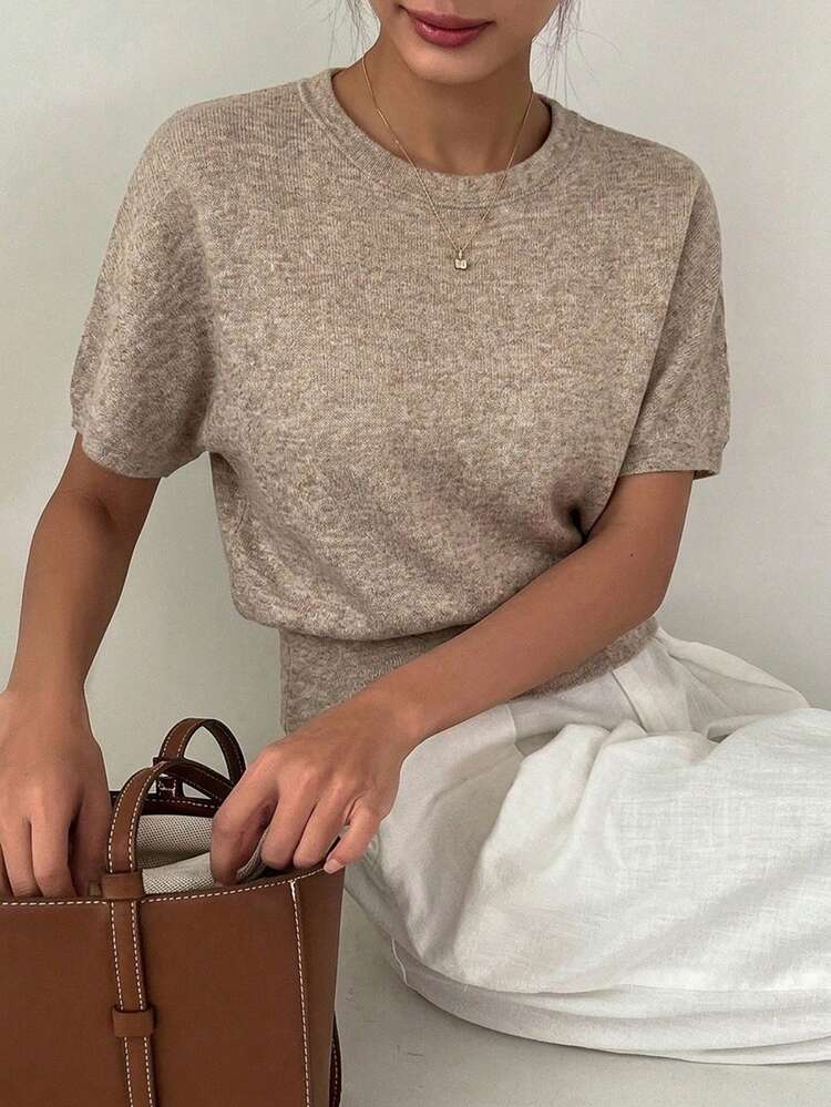 Women's Solid Color Round Neck Batwing Short Sleeve Casual T-Shirt